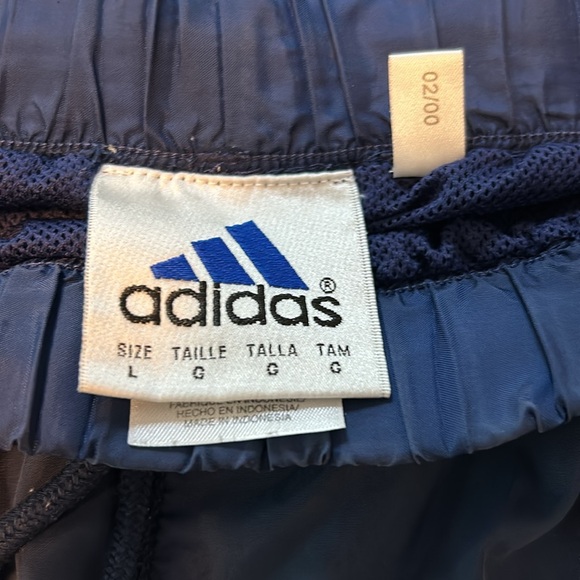 VINTAGE Y2K adidas gym/running shorts. Made February 2000. Navy blue size Large - Picture 3 of 6
